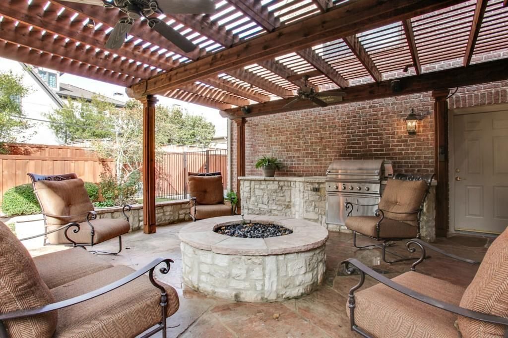4 tags transitional porch with covered patio, gate, fire pit, raised beds, YNIHUEE