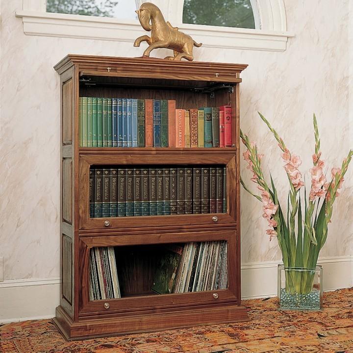 Having an antique barrister bookcase