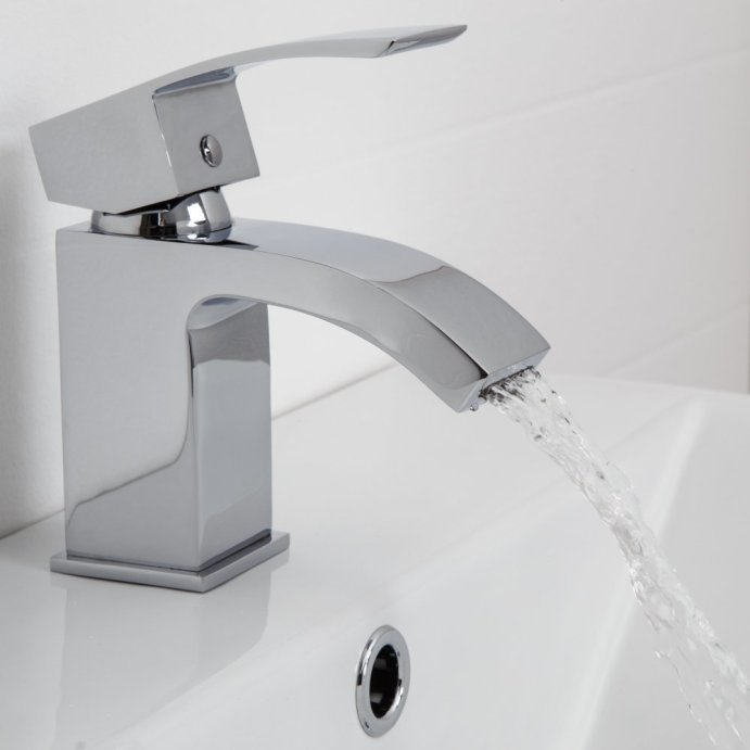 bathroom taps stylish and affordable plumbworld FHOMDCF