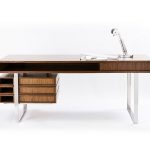 modern desk if itu0027s hip, itu0027s here: the walnut u0026 maple wood boxeo desk by RXIRKEE