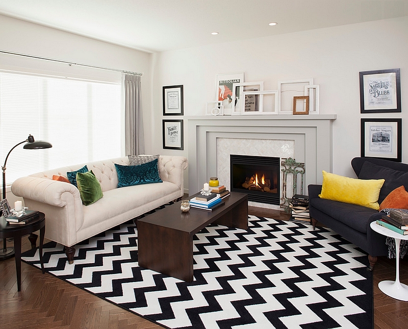 black and white rug decor view in gallery transitional living room with a chevron pattern rug LFNZYAX