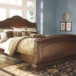 North Shore Queen Sleigh Bed | Ashley Furniture HomeSto
