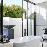 30+ Stunning White Bathrooms - How to Use White Tile and Fixtures .