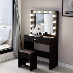 Amazon.com: Vanity Set with Lighted Mirror, Makeup Dressing Table .