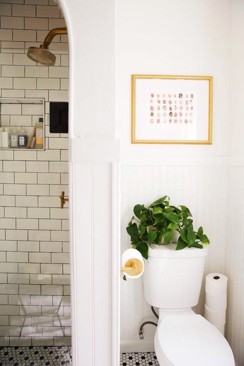 7 Small Bathroom Remodels That Totally Wowed Us | Bathroom design .