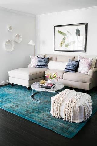 How To Make a Small Living Room Look Bigger | Small living room .
