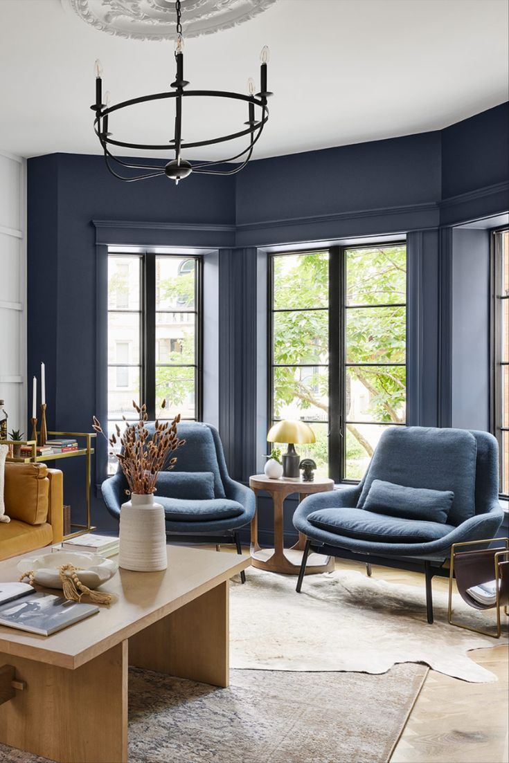 Accent Blue Chairs to Adorn Your Home