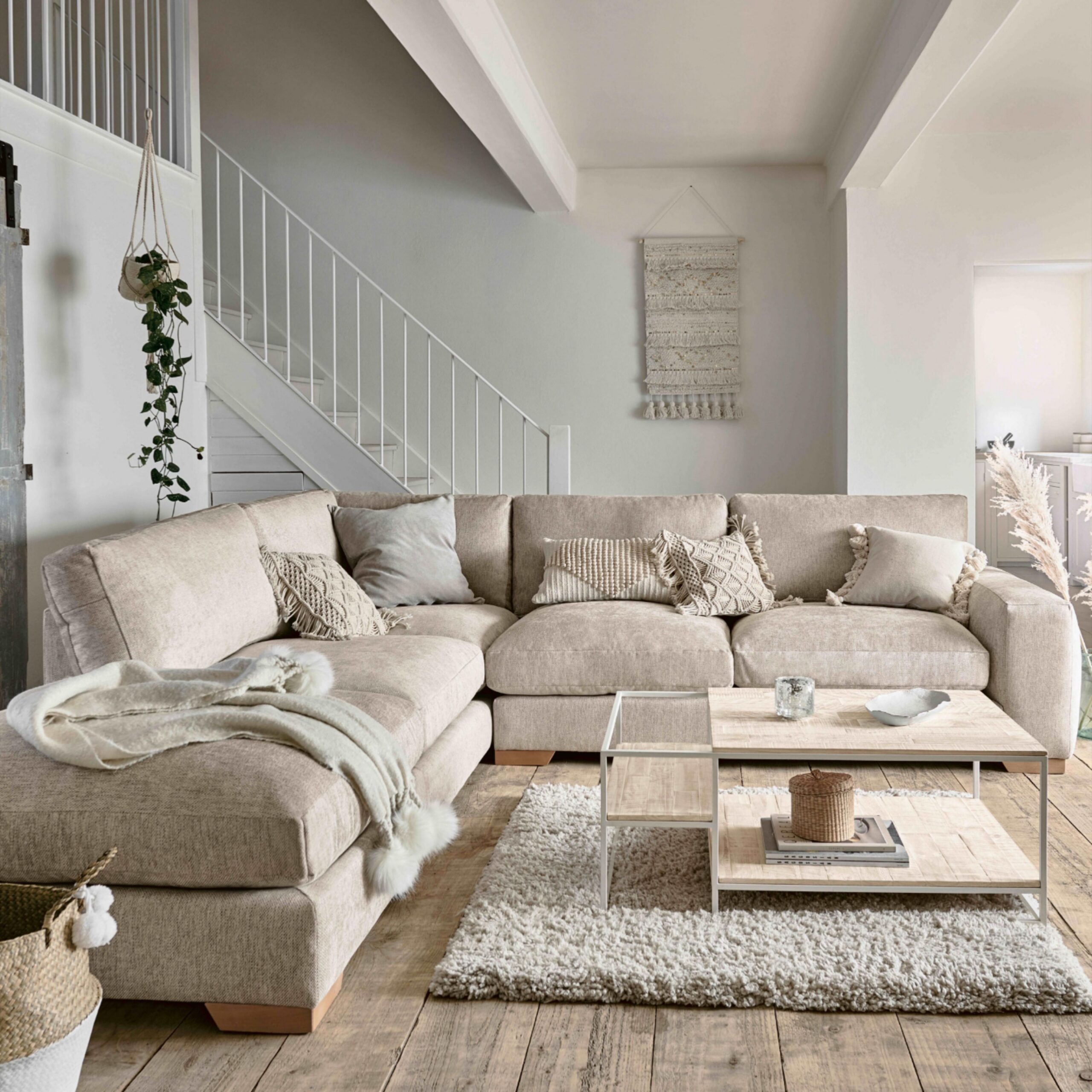 Why Should You Buy a Corner Sofa?