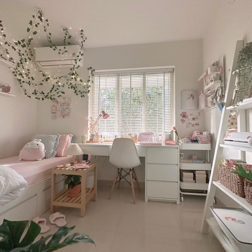 1700491253_Pink-bedroom.jpg