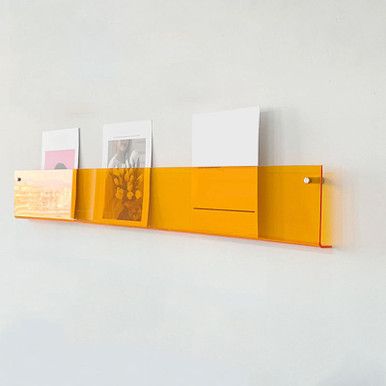 How to Choose and Decor a Wall Shelf
