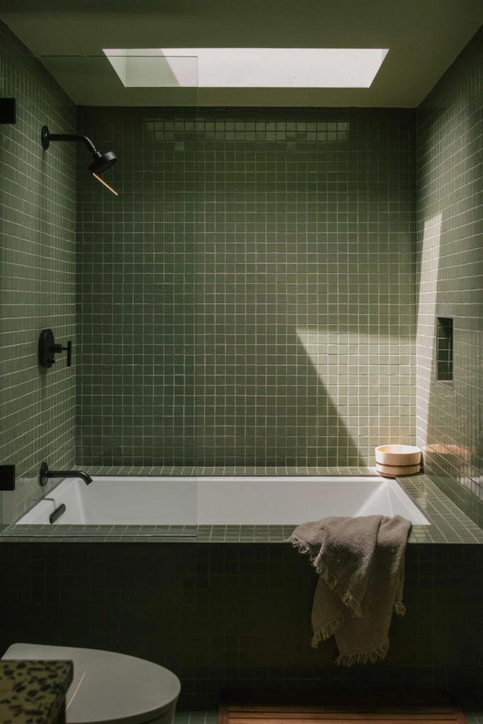 1700499330_Mosaic-Bathroom-Tiles.png