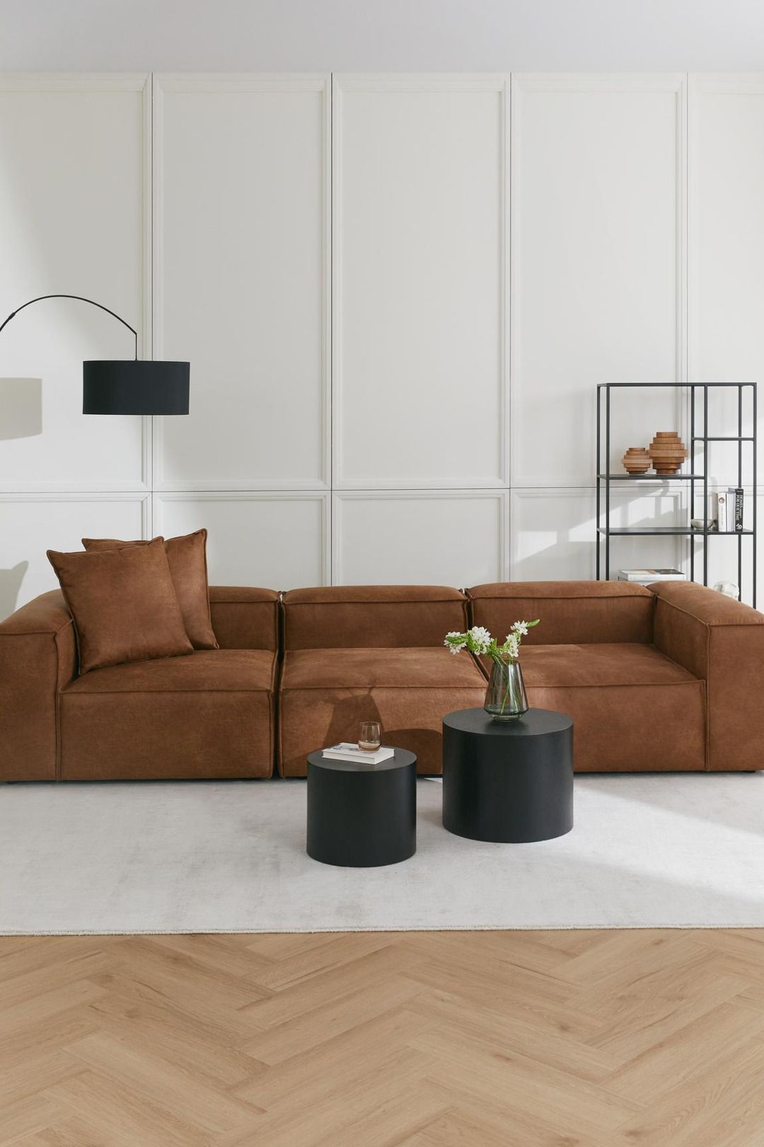 Brown Sofa – A practical Choice for Your  Living Room
