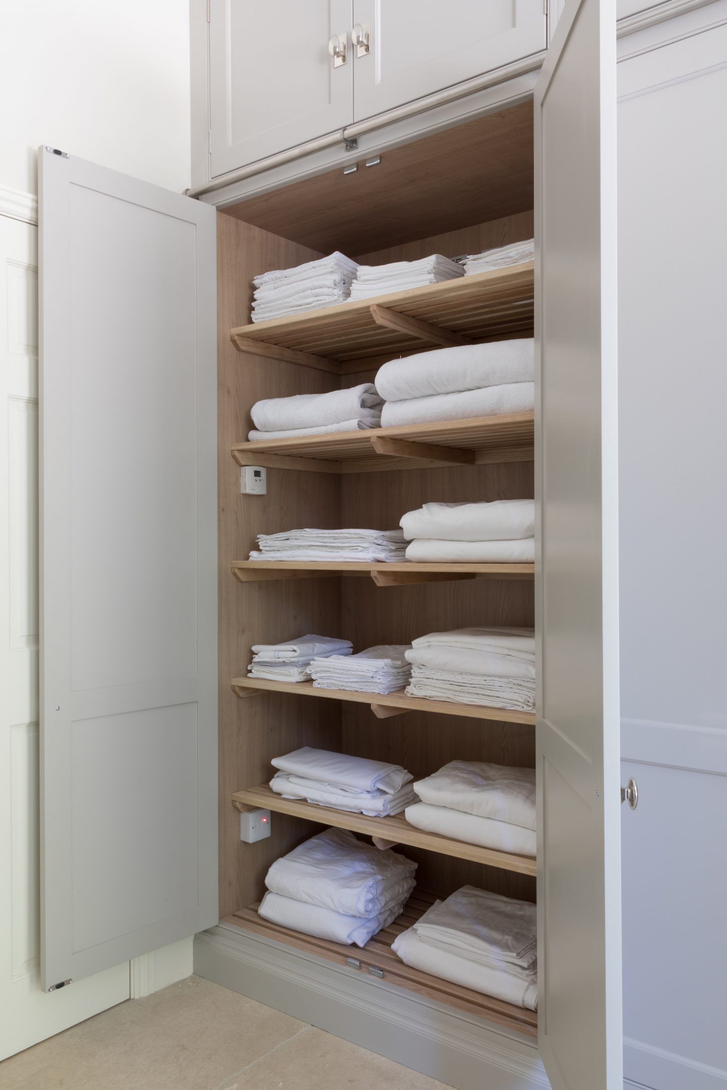 Linen Closet Organizing Ideas