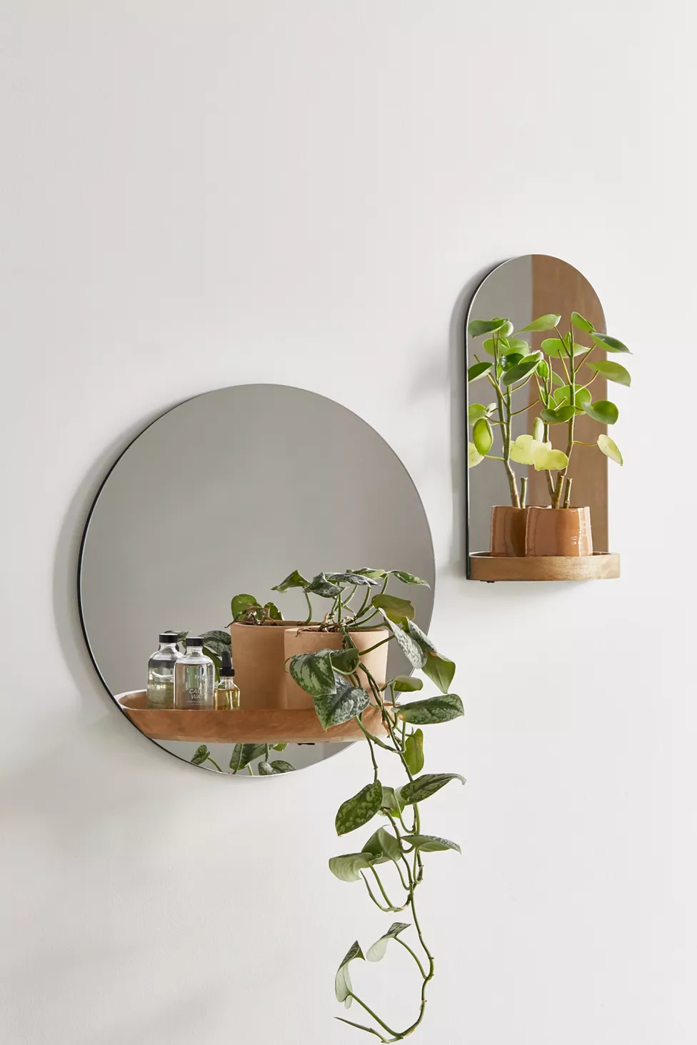 Decorative wall mirror: The shine of your house