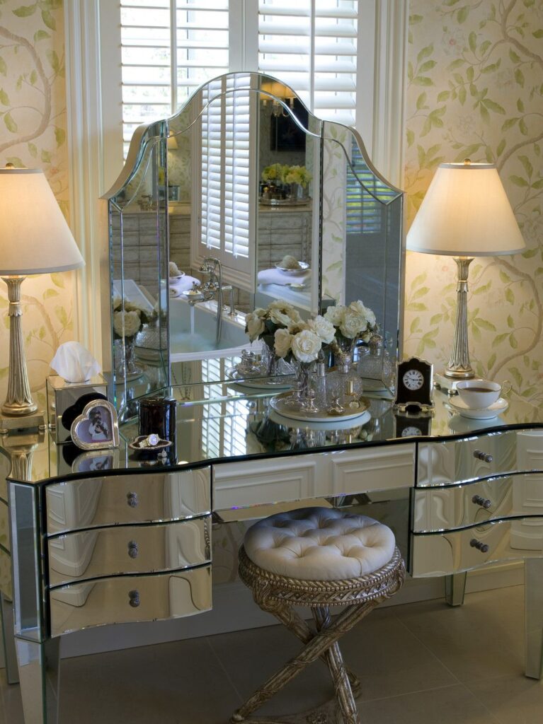 Mirrored-Dressing-Table.jpg