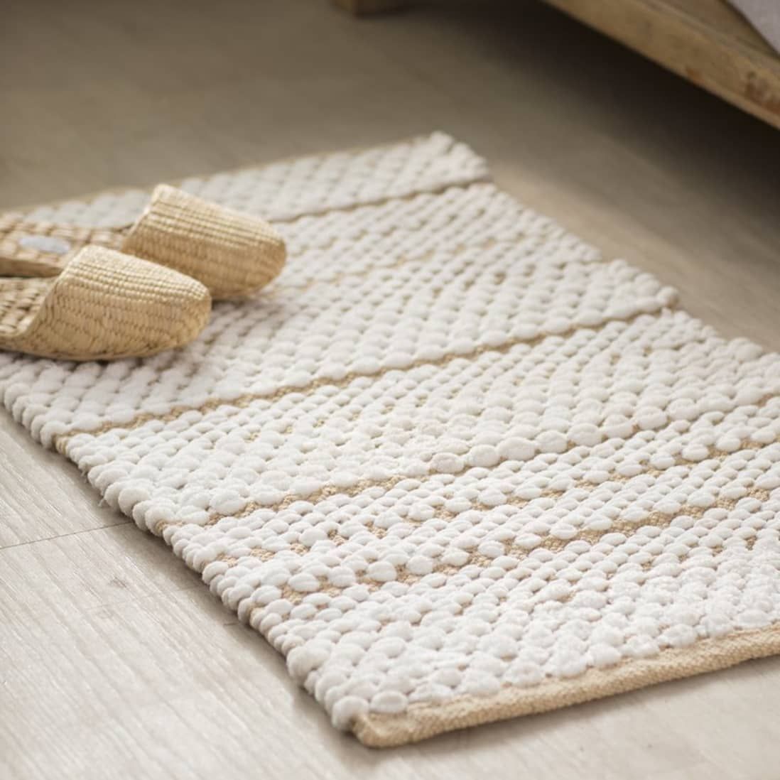 Some important facts about bathroom mats