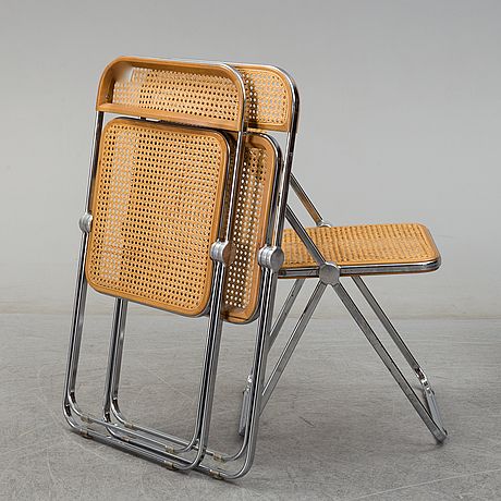 Super folding chairs just for you.