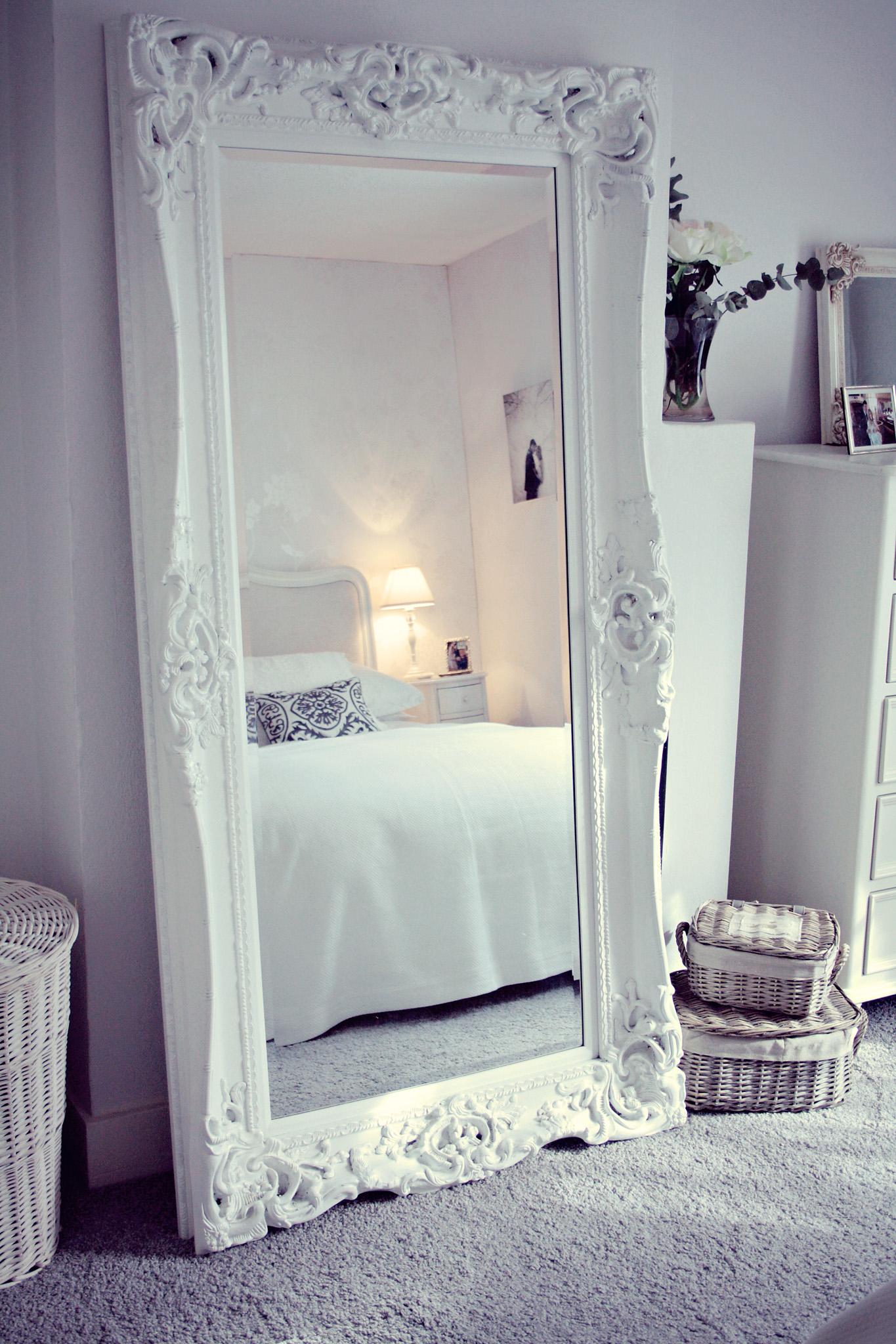 bedroom mirrors: best decorative items for your house OXWHYWY