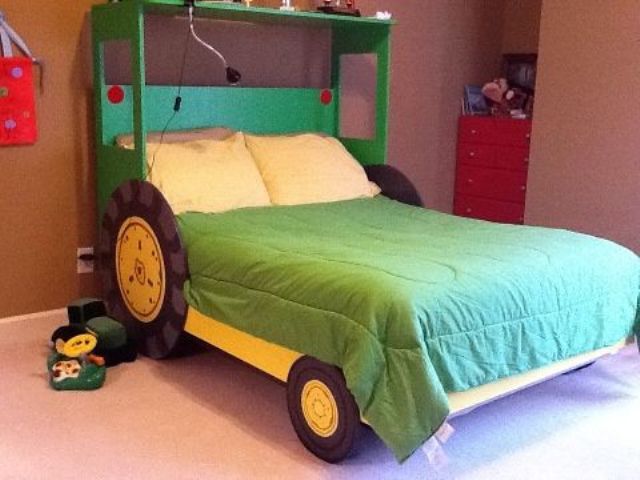 boys beds a tractor bed is another popular option for boysu0027 rooms KDYSGIT