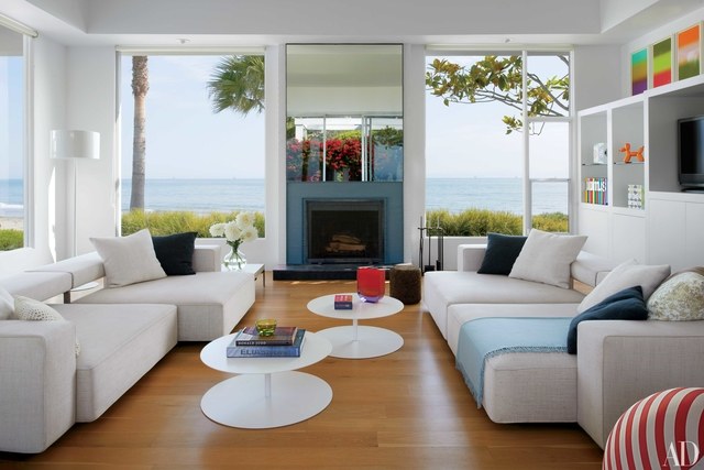 family room in the midcentury beach house south of santa barbara, california, that  designer AGOSRGW
