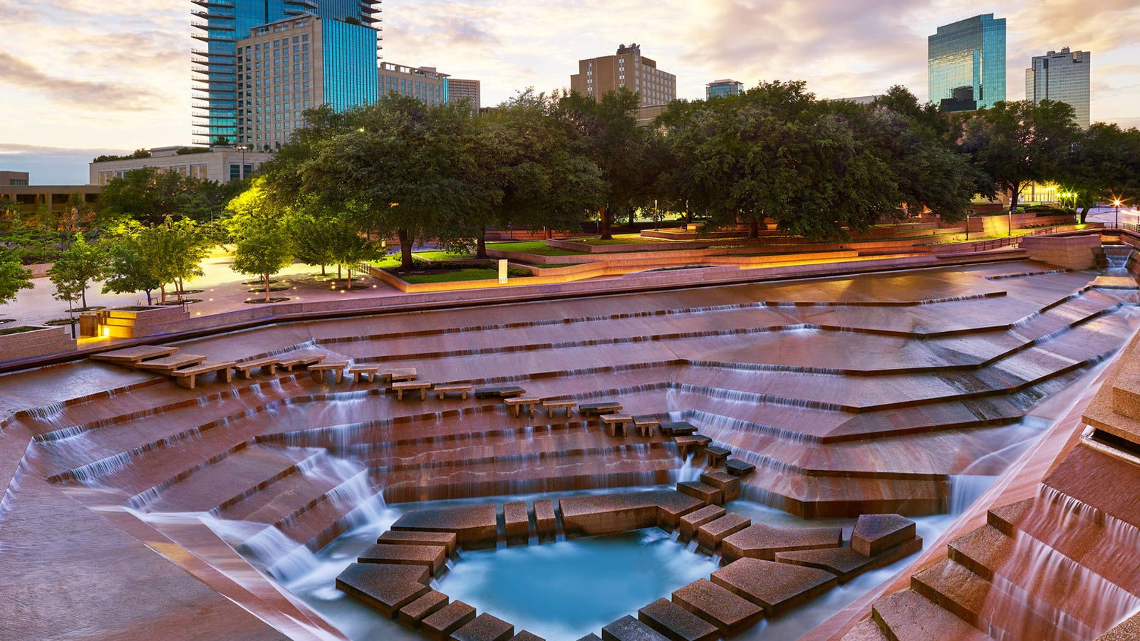 fort worth water gardens - sheraton fort worth downtown hotel ACIXNVK