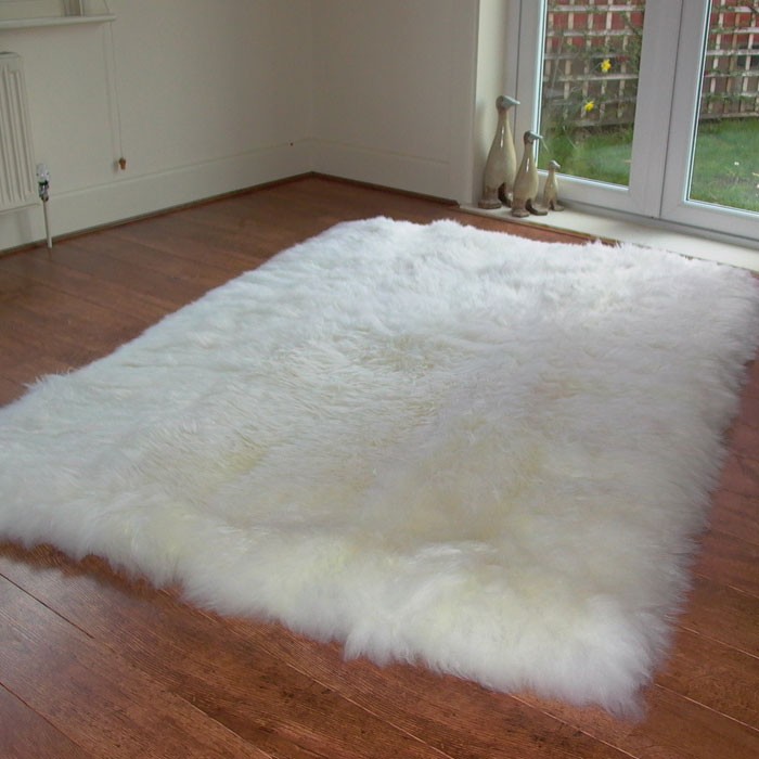 love the lined sheepskin rug. you see a number of the sheep shaped WSEIWPB