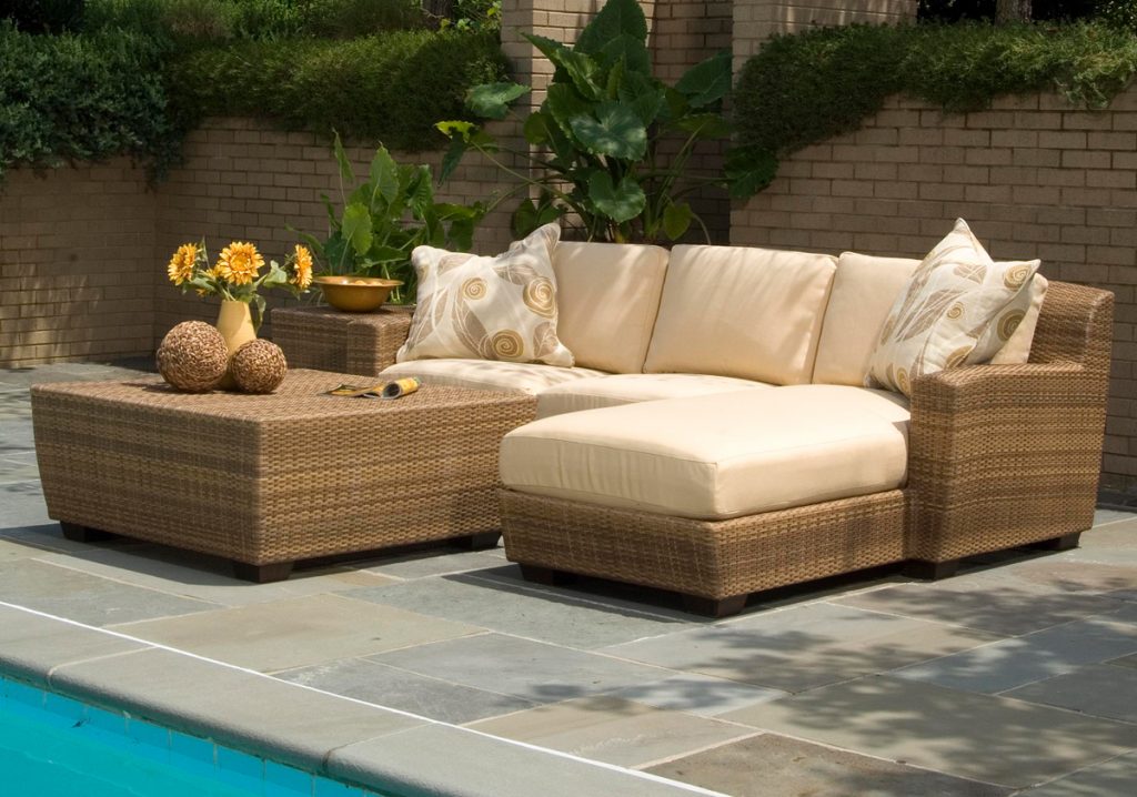 Wicker Furniture for a Friendly and Cool Natural Environment