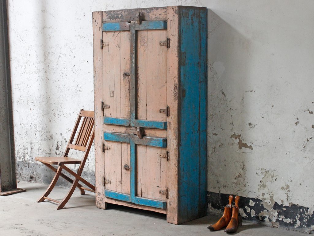 Shabby Chic Wardrobe: Beneficial And Luxurious – goodworksfurniture