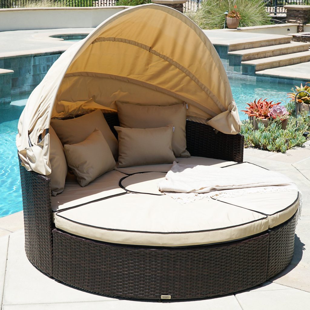Outdoor Daybed for Your Quality Time in The Patio goodworksfurniture