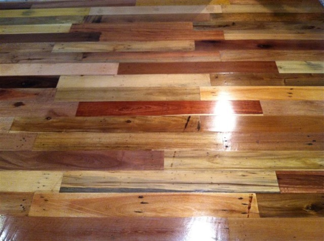 pallet wood floor how to use wood pallets to create a floor u003cu003c HRINHXR