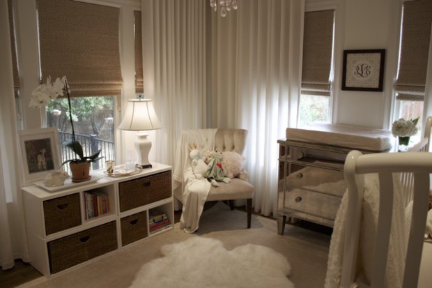 sheepskin rug ideas 20 great ideas how to decorate with white comfy sheepskin rug DQXPZFP