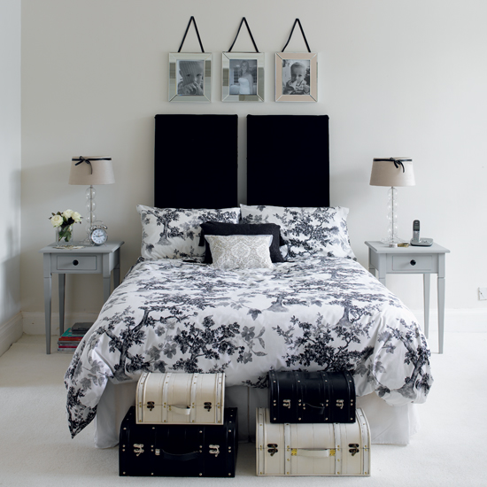black and white bedroom ideas for small rooms www.nuzzice.com/a/2018/08/black-and-white-bedroom-... NANVTKV
