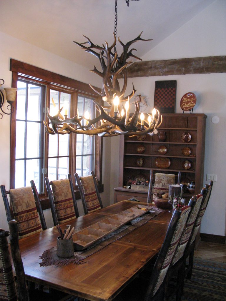 Rustic Centerpieces For Dining Room Tables TOP 3 Suggestions That Win