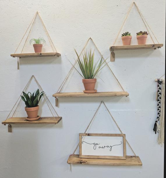 Hanging Shelves Flexible Features for
Easy Organization