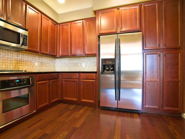 Oak Kitchen Cabinets Reflect Class and
Quality