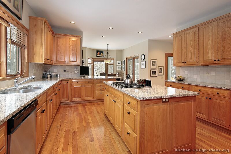 Traditional Light Wood Kitchen Cabinets #91 (Kitchen-Design-Ideas