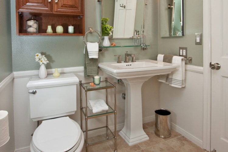 20 Beautiful Bathroom Designs with Pedestal Sin