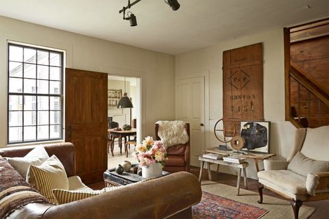 12 Best Brown Paint Colors - Brown Paint Colors for Living Roo