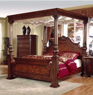Cherry wood queen canopy bedroom set. Beautiful. | Canopy bedroom .