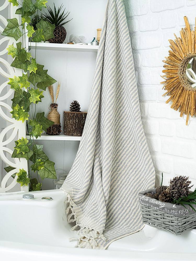 Choose organic cotton‍ towels⁤ for⁣ a soft touch in your boho bathroom ⁤oasis